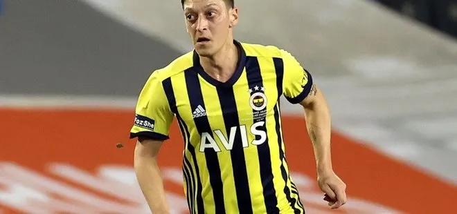 Fenerbahçe’nin Alman yıldızı Mesut Özil’den Milli Takım paylaşımı!