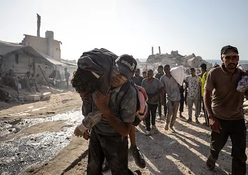 İşgalcilerden yardım noktası katliamı: İsrail 12 Filistinliyi daha hayattan kopardı