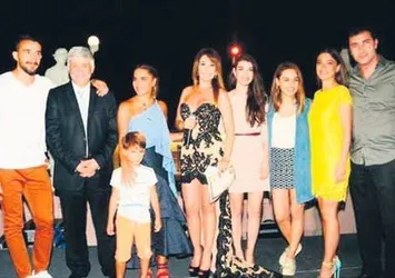 Anlamlı gecede bir araya geldiler