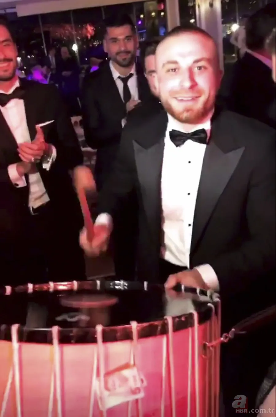 Esra Bilgiç ve Gökhan Töre mutluluğa 'evet' dedi 15