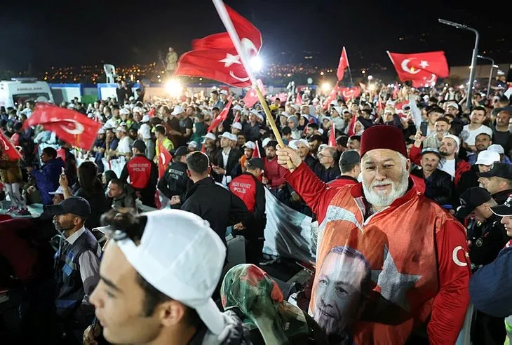 Başkan Erdoğan Gaziantep'te köy evinde vatandaşlarla bir araya geldi
