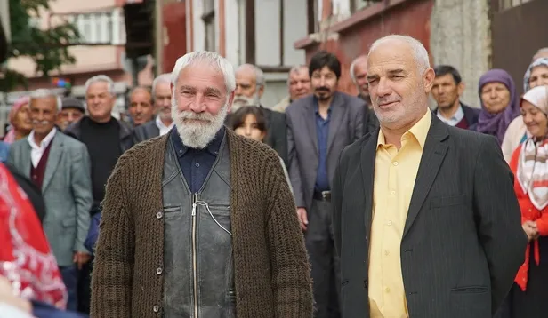 Gönül Dağı'na biri geliyor, biri gidiyor! Ayrılık kervanına o da katıldı! Gönül Dağı'nın Dilek'i Gülsim Ali'den sonra Berfin Kaymaz da...