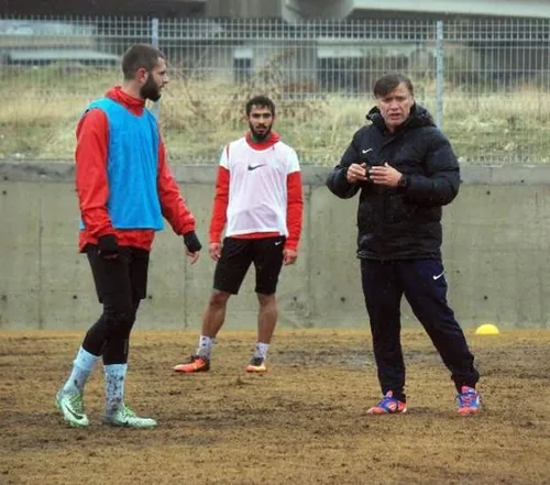 Teknik direktör Turgut Uçar hayatını kaybetti