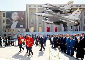 FETÖ'cülerin bomba yağdırdığı Meclisi F-16'lar korudu