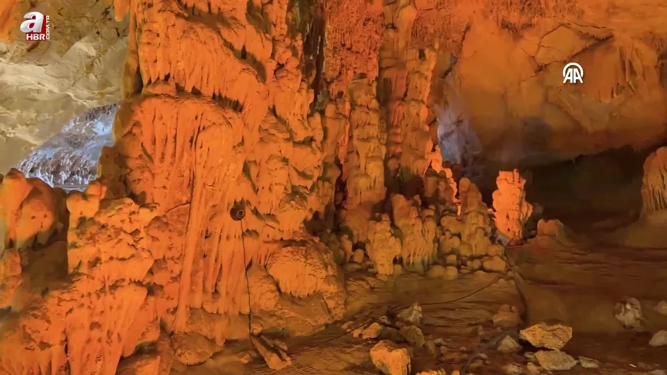 Gilindire Mağarası’ndaki gölün barındırdığı zenginlikler su altı kamerasında