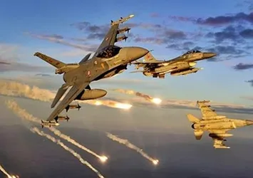 Irak'ın kuzeyinde 13 hedef vuruldu