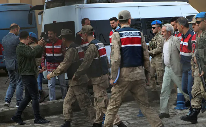 Son dakika: HDP’li eski Diyarbakır Büyükşehir Belediye Başkanı Selçuk Mızraklı’nın cezası belli oldu