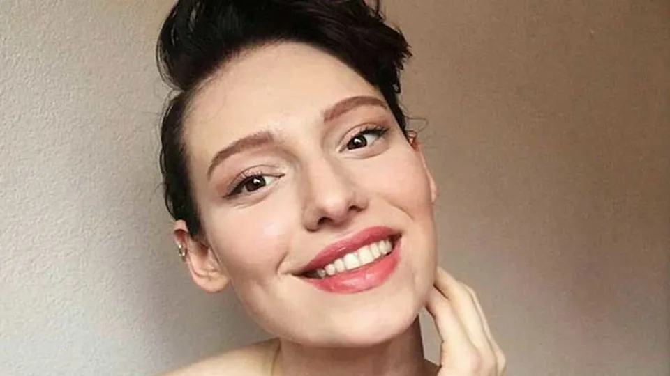Neslican Tay hayatını kaybetti! Ünlü isimlerden Neslican Tay paylaşımları