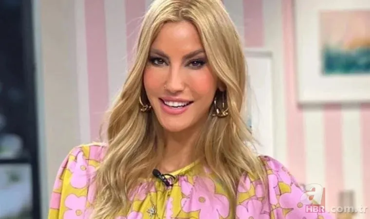 Çağla Şıkel’den aşk bombası! Kameralara fena yakalandı! Sevgilisi bakın kim çıktı 1