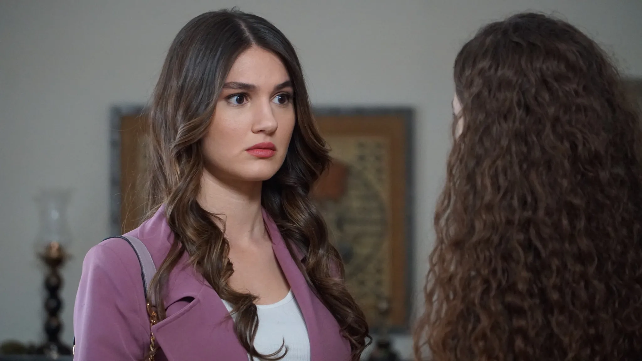 Adı Sevgi yeni bölümüyle pazar akşamı ATV'de! Elif için Sarpça'daki hayat kabusa döner
