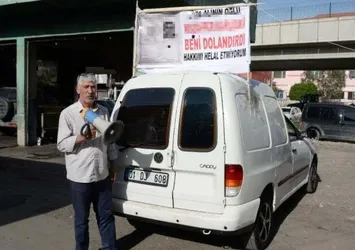 Adana'da alacaklısını tüm şehre rezil etti