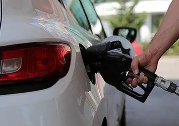 Son dakika: Benzine 9 kuruşluk indirim!