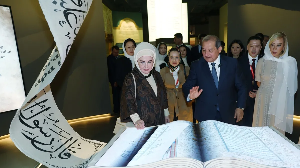 Emine Erdoğan, İmam Buhari Anıt Kompleksi'ni ziyaret etti