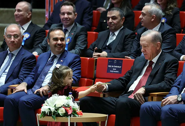 baskan-erdogan-firsatcilik-pesinde-kosanlara-kesinlikle-nefes-aldirmayacagiz-1697031702022.jpg Başkan Erdoğan: Fırsatçılık peşinde koşanlara kesinlikle nefes aldırmayacağız - 11