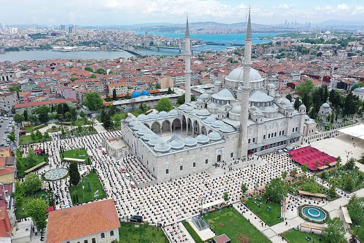 Bayram namazı saat kaçta? 2 Mayıs 2022 il il bayram namazı saatleri | İstanbul, Ankara, İzmir bayram namazı kaçta?