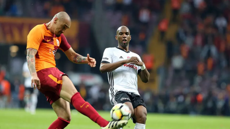 Galatasaray'da 3 yıldız satılıyor