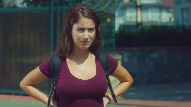 bizim hikaye dizisinin filiz i hazal kaya o fotografiyla cok konusuldu