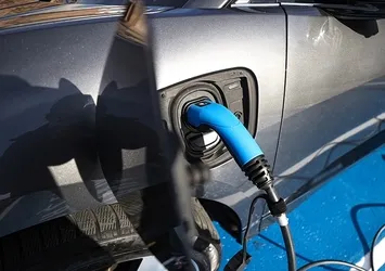 Son dakika: Elektrikli araç için 300 milyon lira bütçeli destek programı başvuruya açılacak! Bakan Varank tarihi açıkladı