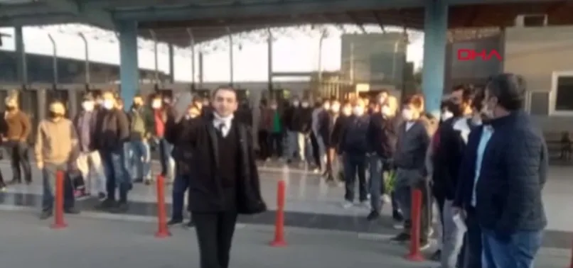 İstanbul’da İETT durağında otobüs isyanı
