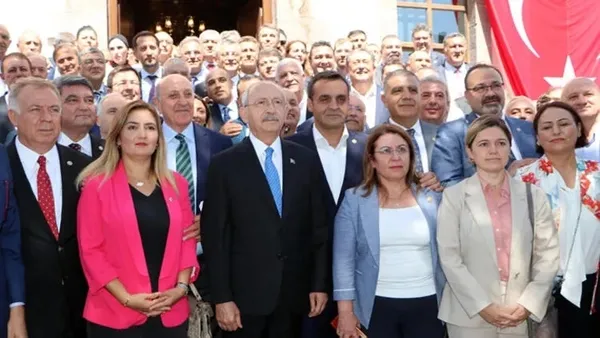 CHP Lideri Kemal Kılıçdaroğlu Erzurum'da 120 vekille şov yapayım derken rezil oldu: Rakam vereyim dedi veremedi! Eli ayağına karıştı - 3
