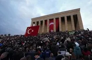 Anıtkabir'e ziyaretçi akını