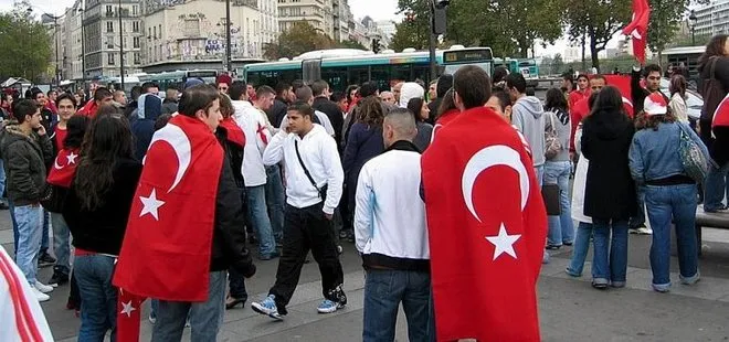 Fransa’da Türklere destek yürüyüşüne gözaltı