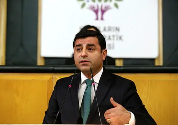 Demirtaş'a tazminat şoku