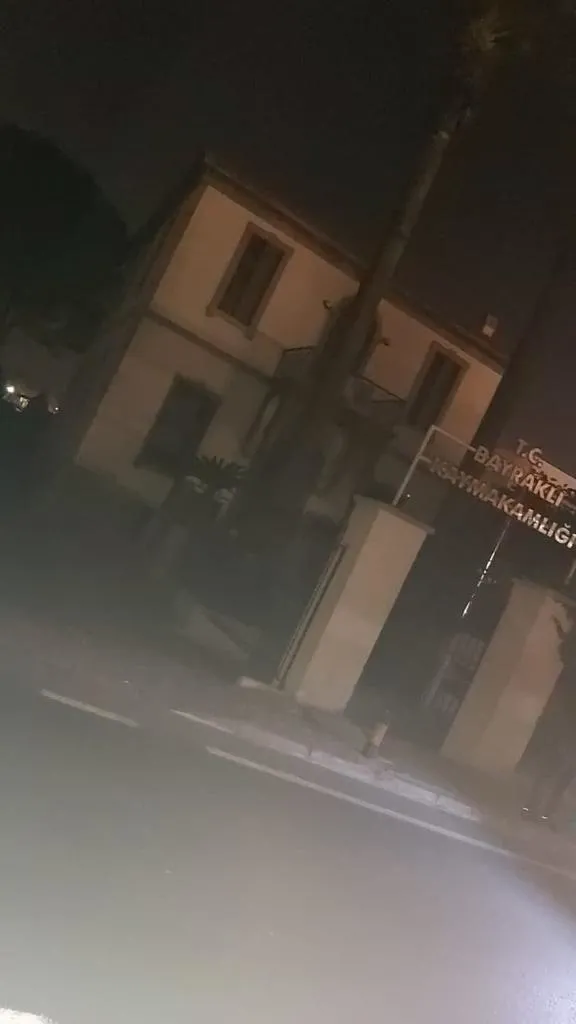 Millet can derdinde CHP’li Tekin yalan! Yıkılmamış devlet binaları için yıkıldı dedi