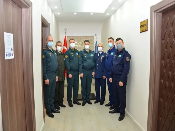 Kazakistan Savunma Bakanlığından bir heyet SİHA’lar için Türkiye’ye geldi