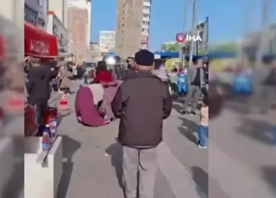 Kadınlar saç başa kavgaya tutuştu