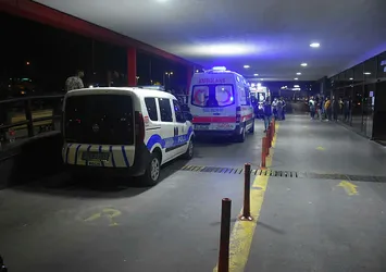 İzmir'de polise bıçaklı saldırı