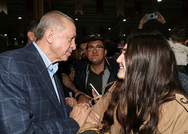 Başkan Erdoğan’dan Denizli’deki iftar programında önemli açıklamalar: Naylon adayı umut diye yutturmaya çalışıyorlar!