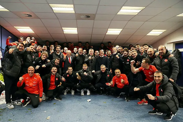 Son dakika: Başkan Erdoğan’dan A Milli Futbol Takımı’na tebrik telefonu! Dikkat çeken Almanya detayı...