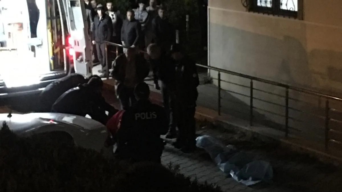 Pendik'te 22 yaşındaki genç intihar etti