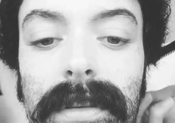 Ezgi Mola erkek oldu, sosyal medya sallandı