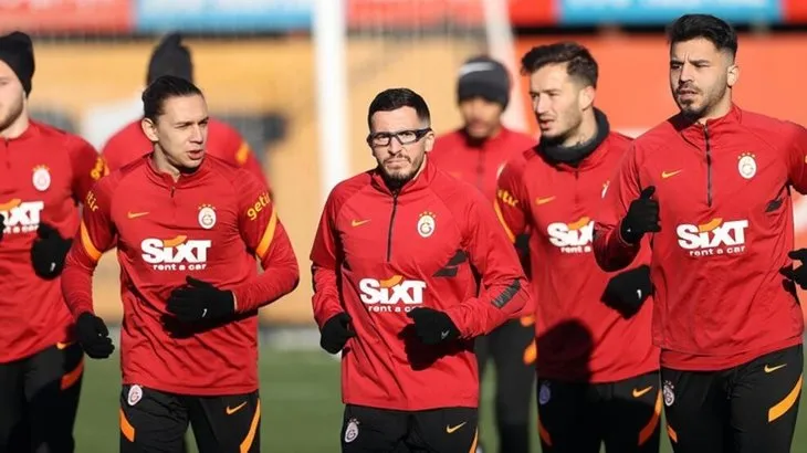 Galatasaray’da kırmızı alarm! 2 günü kaldı! Acil transfer için seferberlik ilan edildi