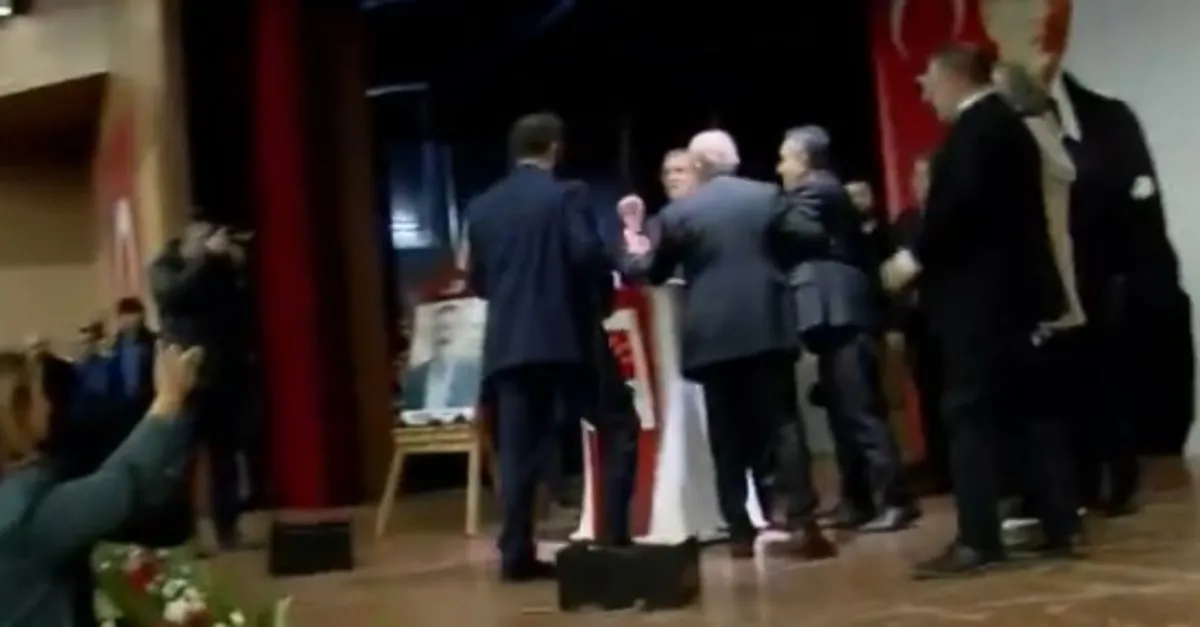 Kılıçdaroğlu’nun da katıldığı CHP Ankara İl Kongresinde rezalet! Kadınlara hakaret edildi |Video izle