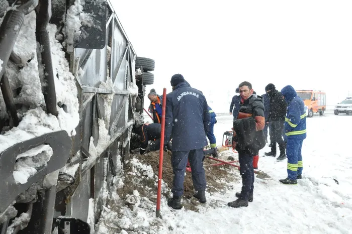 Son dakika: Yozgat'ta feci kaza! Yolcu otobüsü şarampole devrildi: 1 kişi öldü, 34 kişi yaralandı - 5