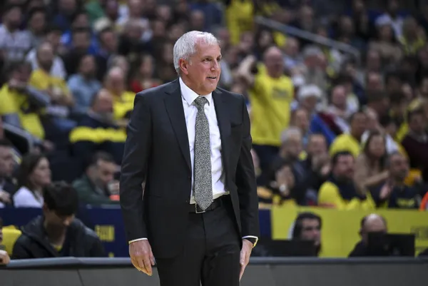 obradovic-fenerbahcelileri-uzdu-sari-lacivertliler-evinde-partizana-maglup-oldu-1671741503436.jpg Obradovic Fenerbahçelileri üzdü: Sarı-lacivertliler evinde Partizan'a mağlup oldu - 2