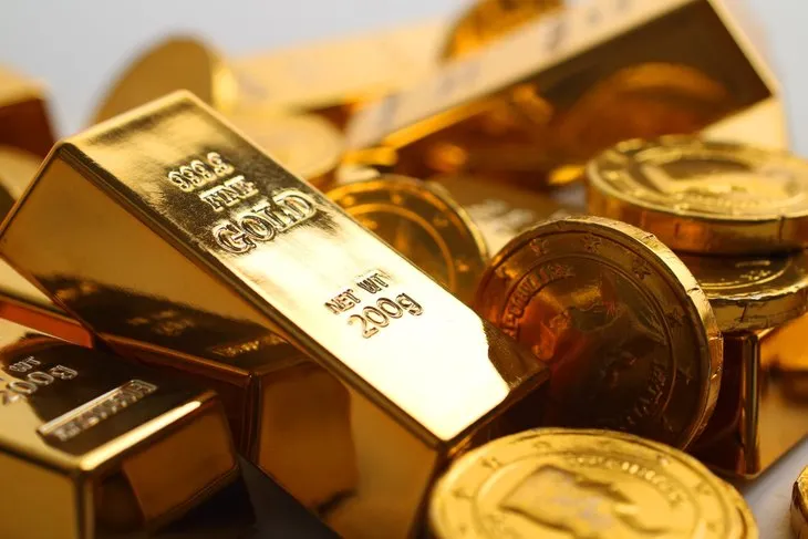Altın değer kaybetmeye devam ediyor! Ons altında endişelendiren gelişme! Altın fiyatlarının rotası nasıl olacak?