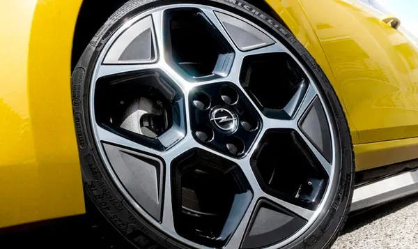 2022 Altın Direksiyon Ödülü’nü yeni Opel Astra kazandı