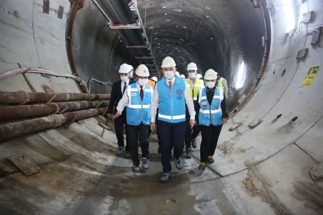 Bakan Karaismailoğlu: Başakşehir-Kayaşehir Metro Hattı 18 ay sonra hizmete girecek