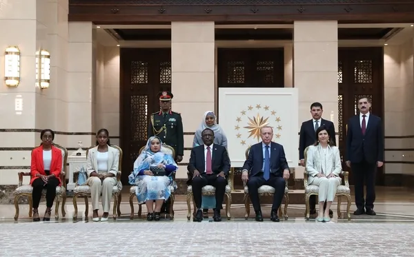 Son dakika: Başkan Erdoğan'a güven mektubu sundular! Cumhurbaşkanlığı Külliyesi'nde peş peşe önemli kabuller - 5