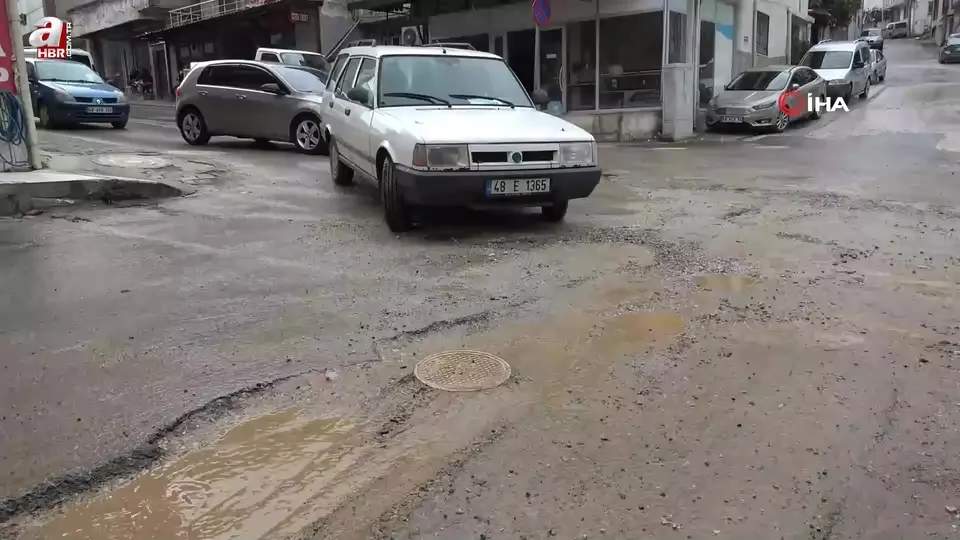 Milas’ta yağış sonrası yollar çamura döndü