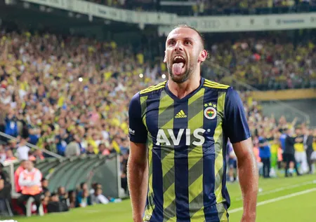 Fenerbahçe'nin yıldızı Vedat Muriç'e Avrupa'dan dev talip!