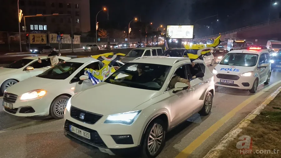 12 yıl sonra mutlu son! Şampiyonluk coşkusu sokaklara taştı: Vatandaşlar süper kupa zaferini kutladı 6