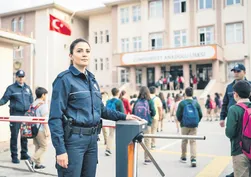 Okullarda güvenlik nasıl artırılacak? 30 bin personel ve X-Ray önerisi
