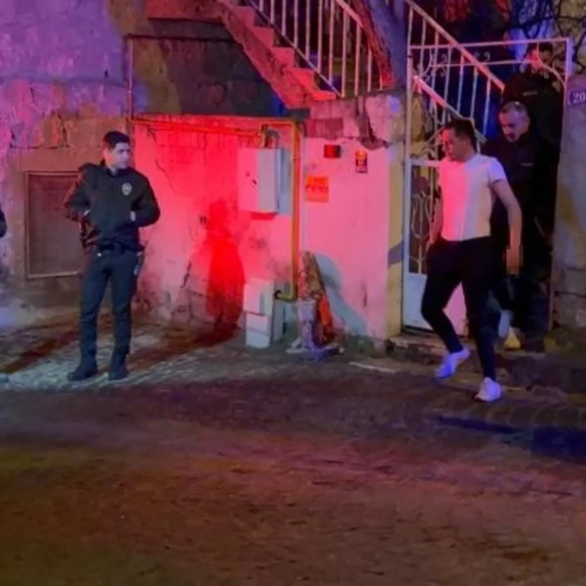 Kayseri’de sağlık görevlilerinin yaralı şahısla tütün sınavı