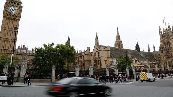 İngiliz ekonomisi resesyonda | Resesyon nedir?