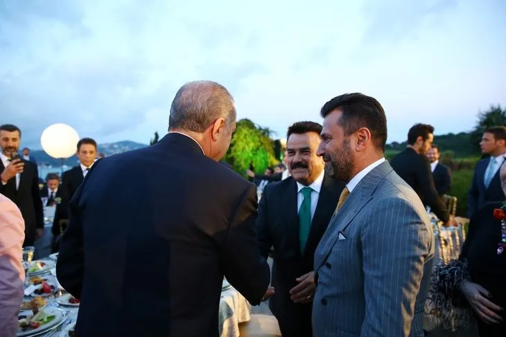 Cumhurbaşkanı Erdoğan sanatçı ve sporculara iftar verdi